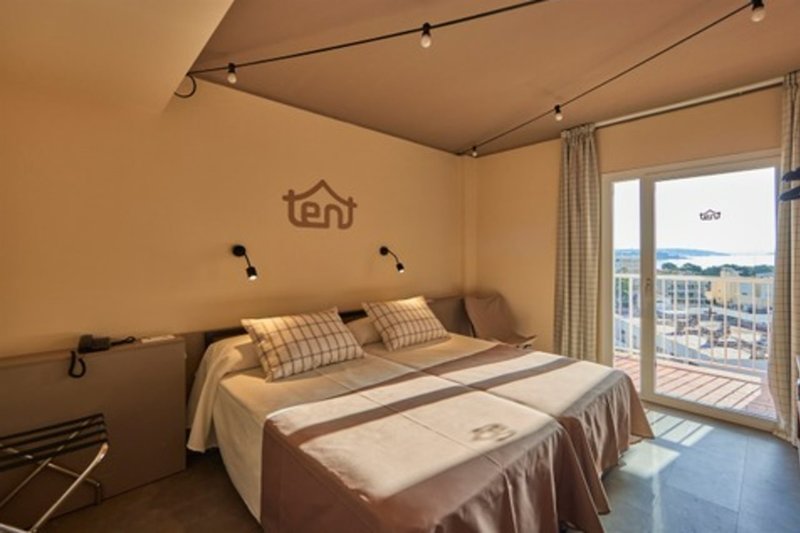 tent Palmanova 24