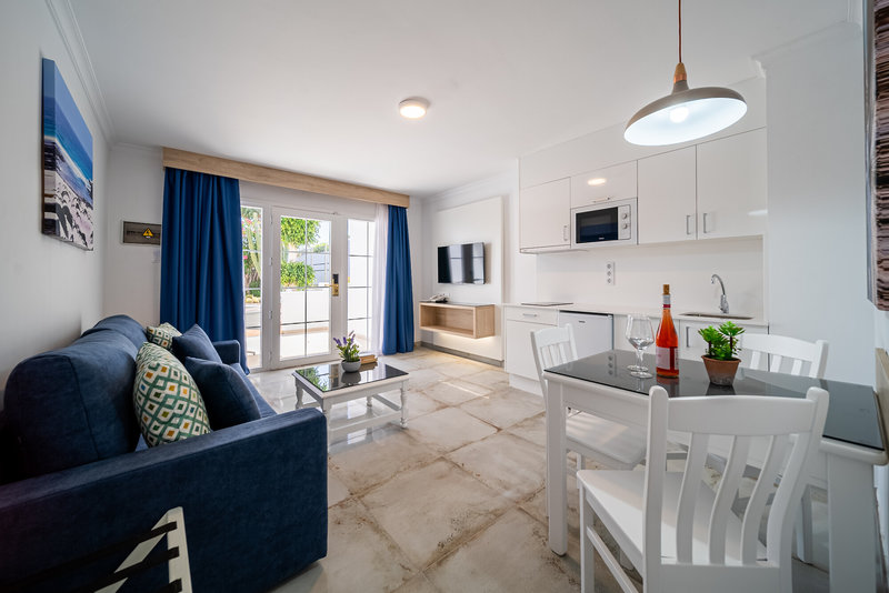 Montana Club Suite Hotel 8