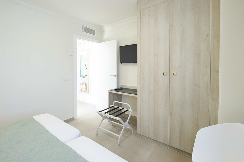 Montana Club Suite Hotel 8