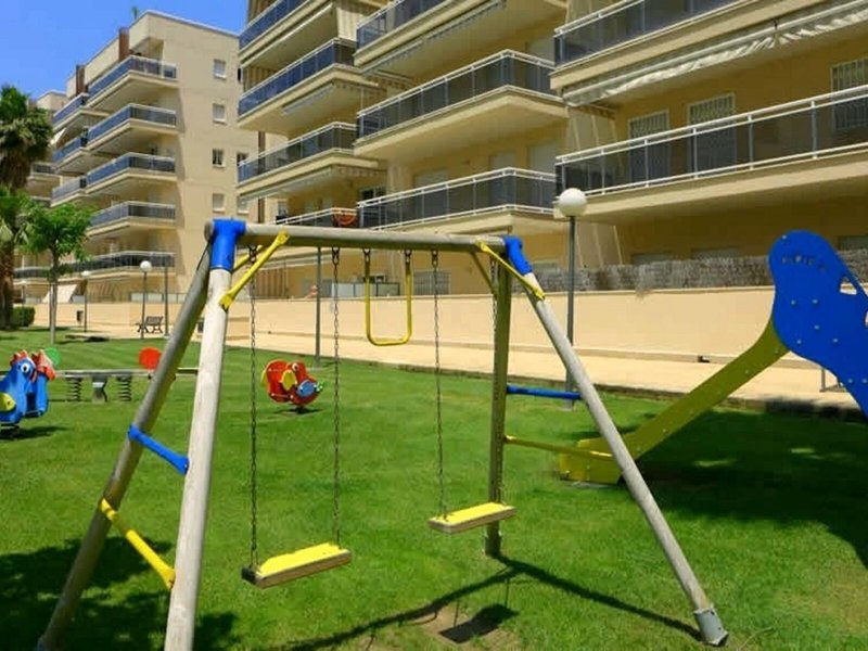 Ventura Village Families Only 8