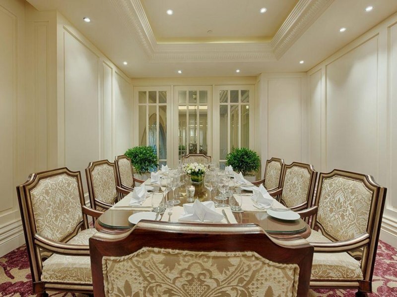 Apricot Hotel 14