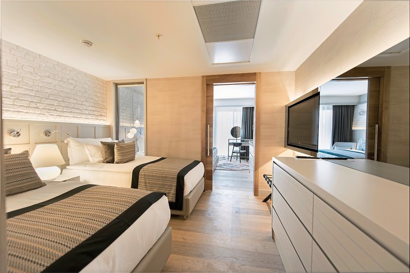 Barut Acanthus & Cennet 7