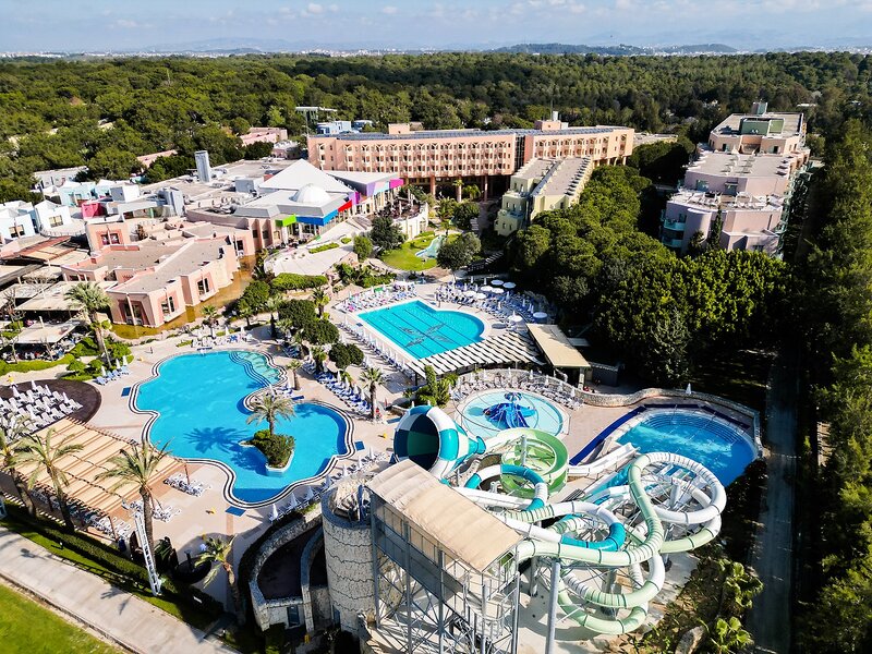 Blue Waters Club 1