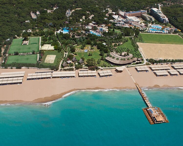 Blue Waters Club 3
