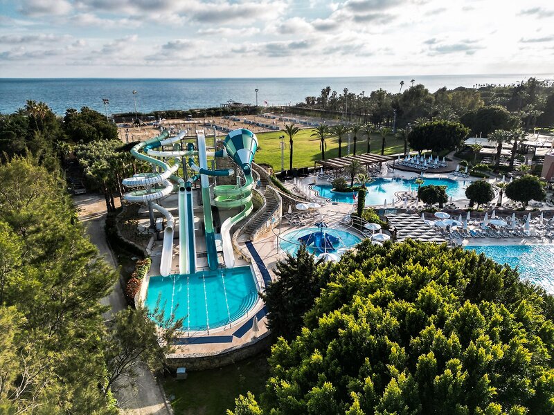Blue Waters Club 5