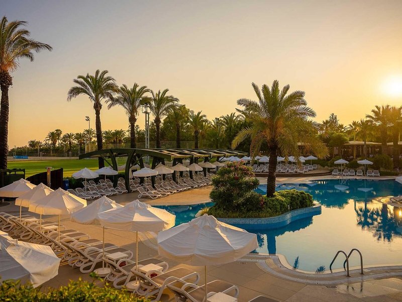 Blue Waters Club 3
