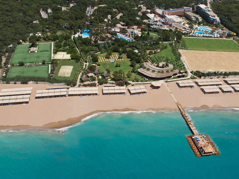 Blue Waters Club 6