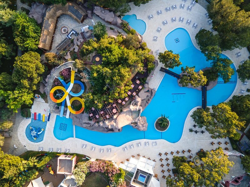 Blue Waters Club 16