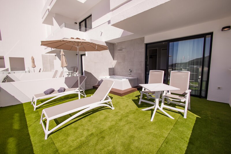 Servatur Hartaguna 28