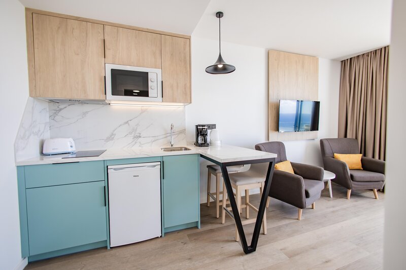 Servatur Hartaguna 12