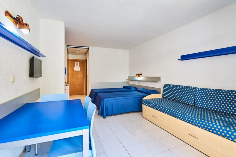 Inter2 Aparthotel Salou 9