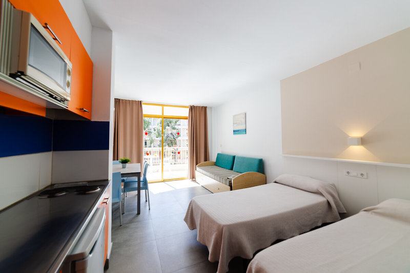 Inter2 Aparthotel Salou 8