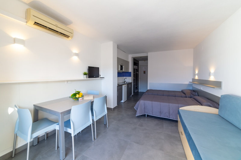 Inter2 Aparthotel Salou 10