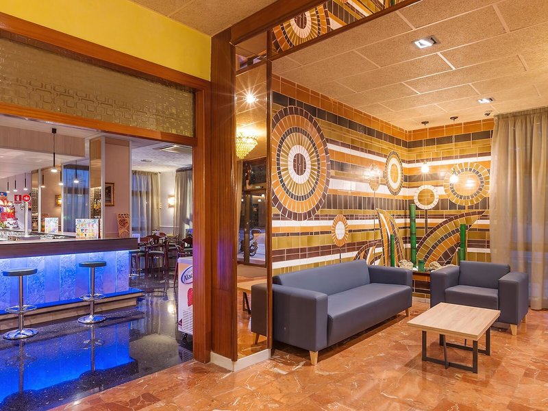 Continental Tossa Hotel 17
