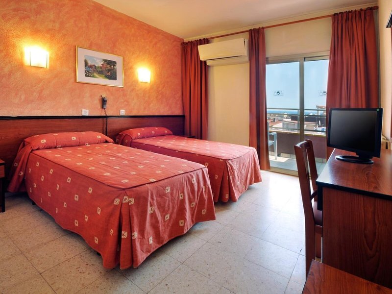 Continental Tossa Hotel 26