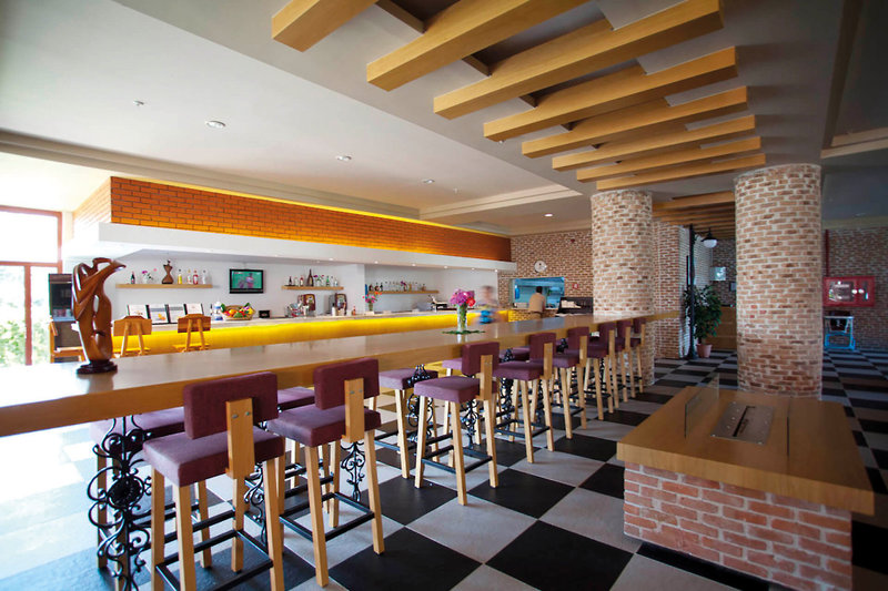 Hotel Defne Star 8