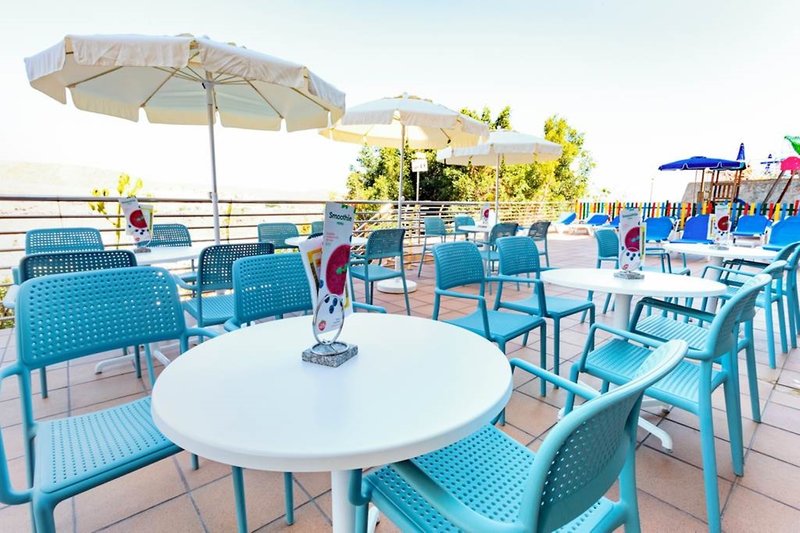 Colina Mar Apartments 9