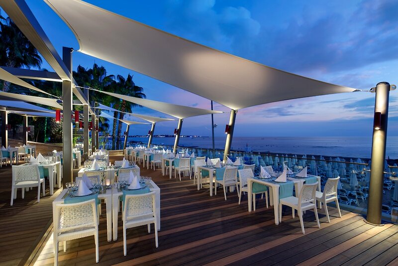 The Sense De Luxe Hotel 13