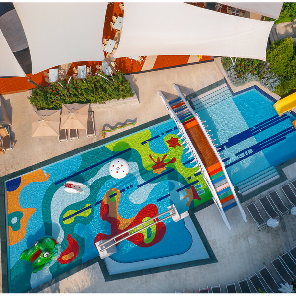 The Sense De Luxe Hotel 6