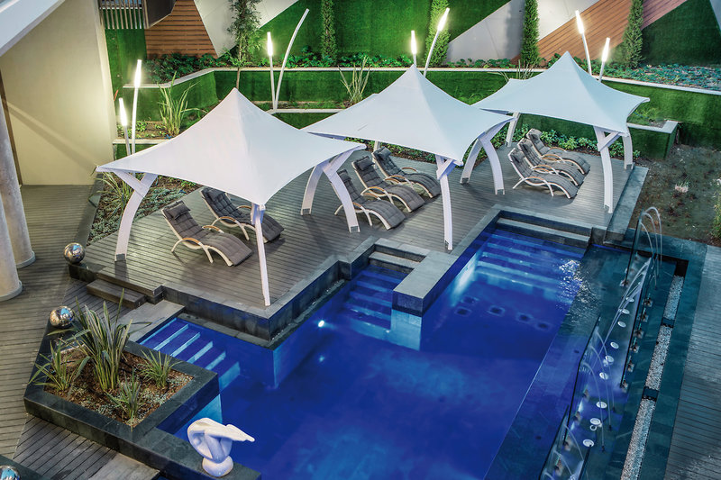 The Sense De Luxe 8 - Indoor Pool
