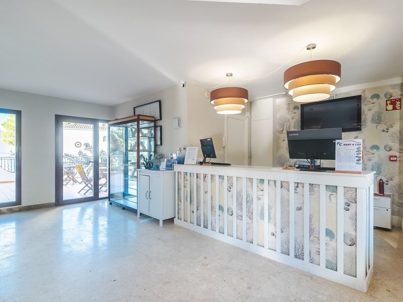 Ona Surfing Playa 25