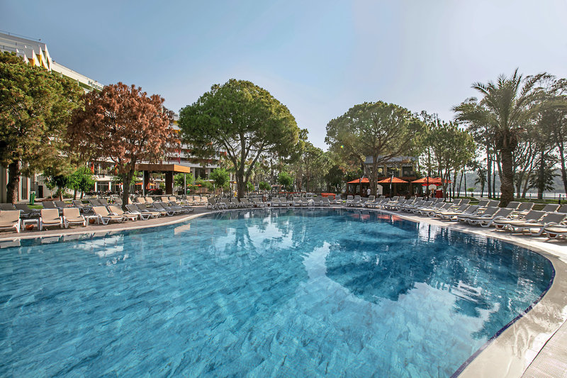 Aska Grand Prestige Hotel & SPA 16 - Outdoor Pool