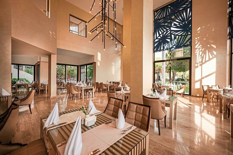 Aska Grand Prestige Hotel & SPA 25 - Restaurant