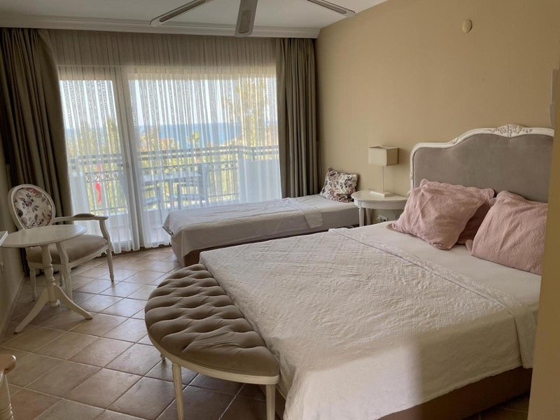 Hotel Carina 23