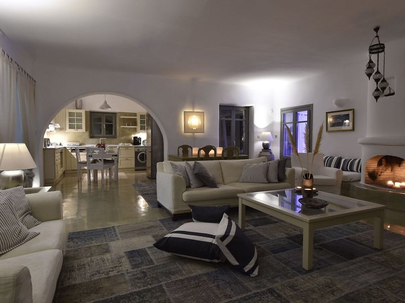 Naoussa Hills Boutique Resort 12