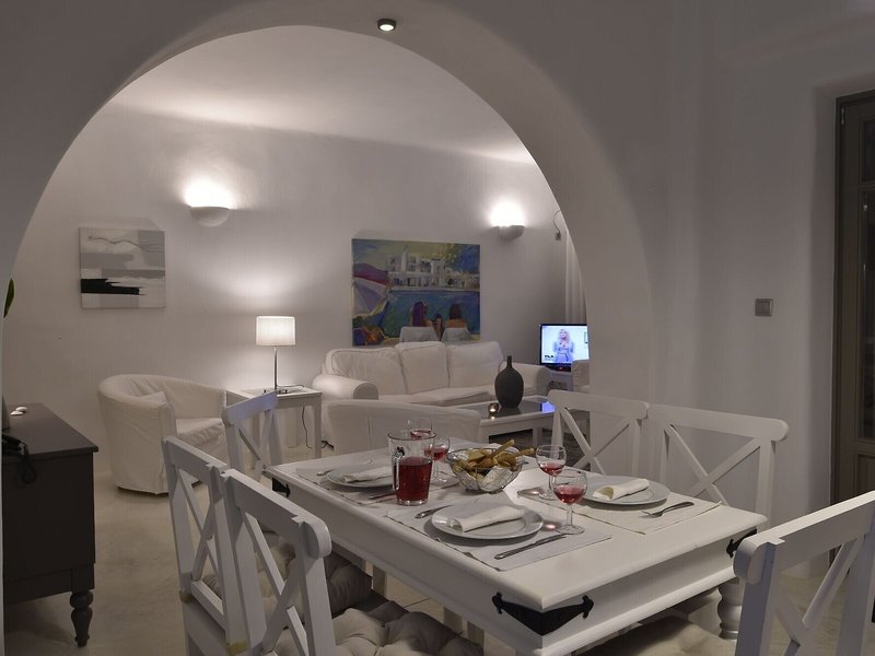 Naoussa Hills Boutique Resort 16