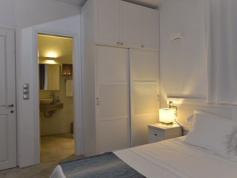 Naoussa Hills Boutique Resort 23