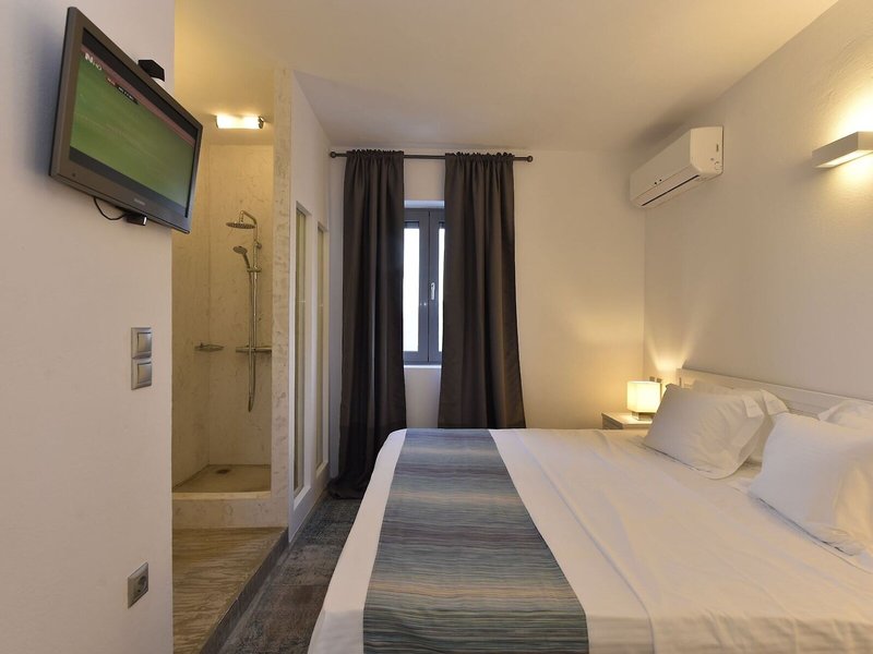 Naoussa Hills Boutique Resort 27