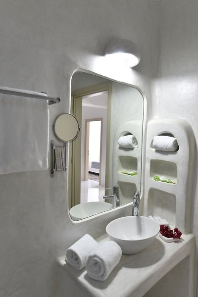 Naoussa Hills Boutique Resort 37