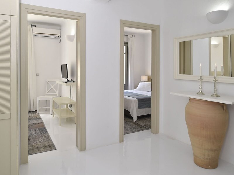 Naoussa Hills Boutique Resort 39