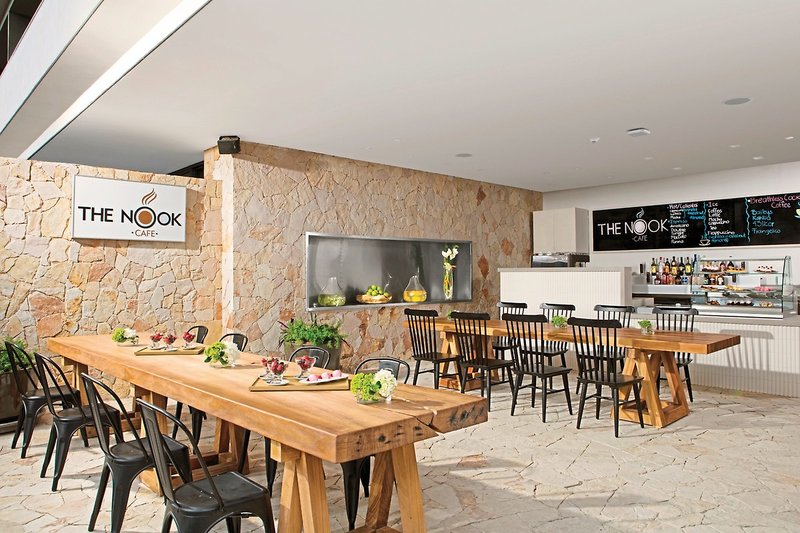 Breathless Cabo San Lucas Resort & Spa 9