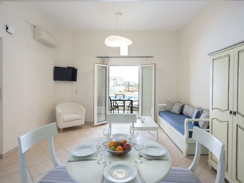 Iliada Villas 28