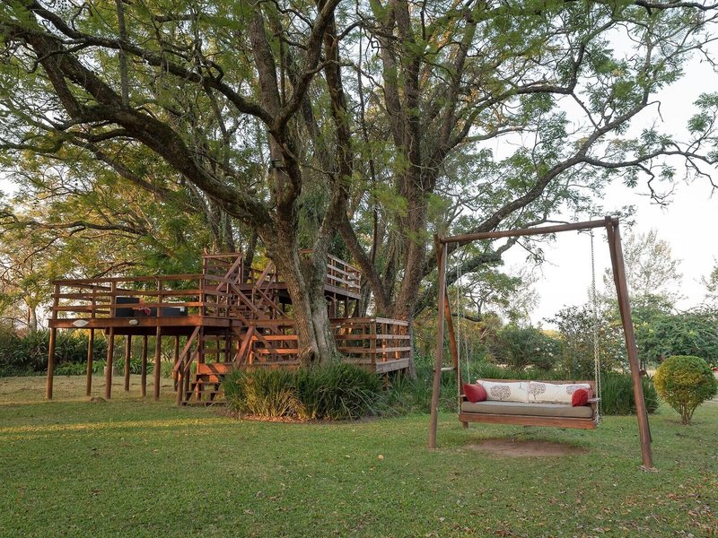 Nut Grove Manor 30