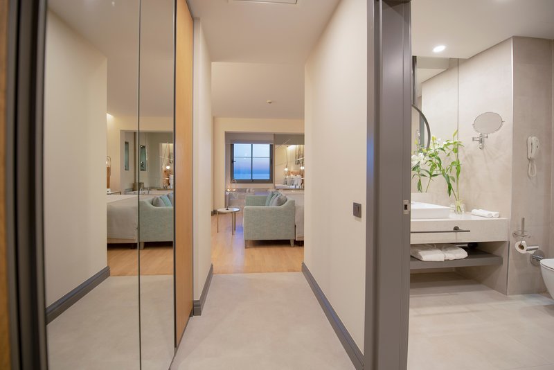 Miramare Beach Hotel 93