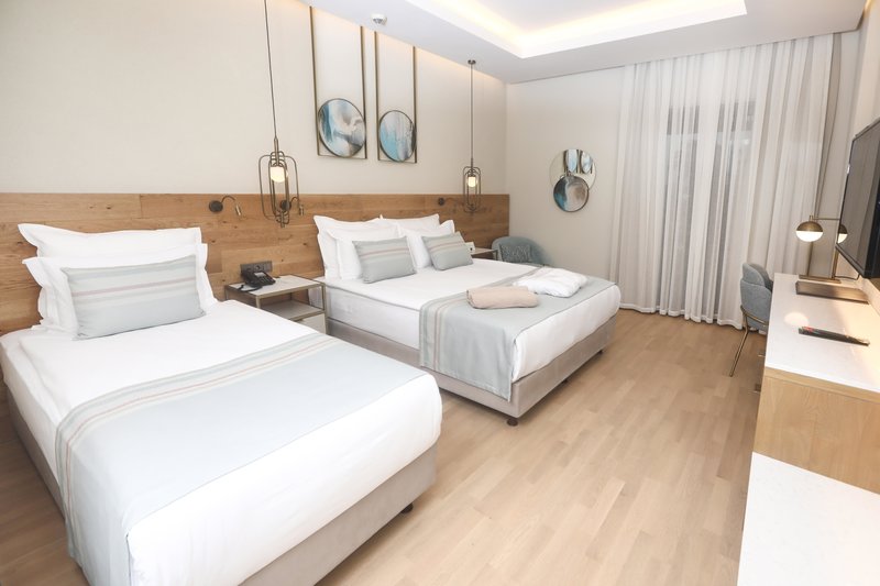 Miramare Beach Hotel 24