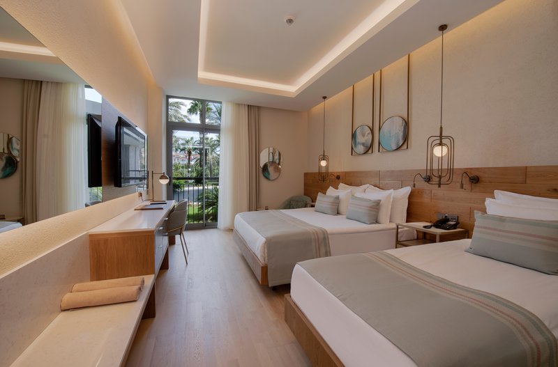 Miramare Beach Hotel 25