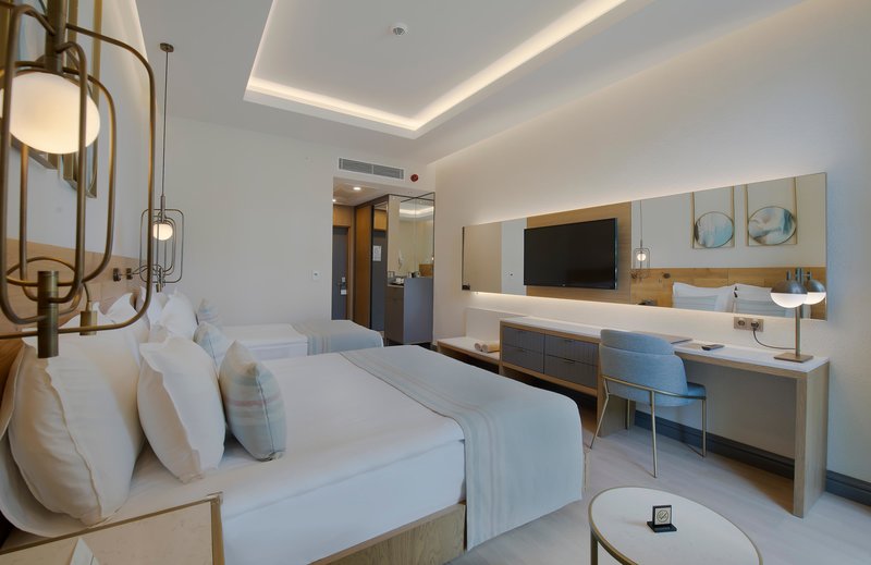 Miramare Beach Hotel 80
