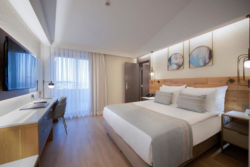 Miramare Beach Hotel 81