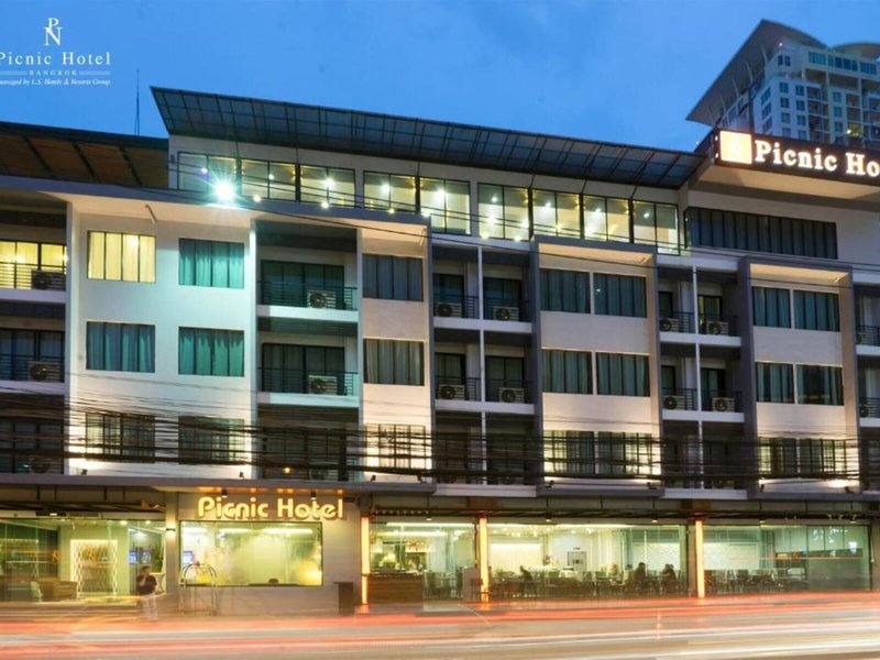 Picnic Hotel Bangkok 4