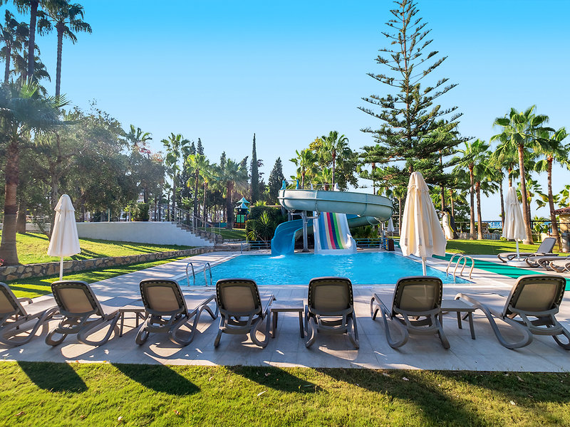 Iz Flower Side Beach 12