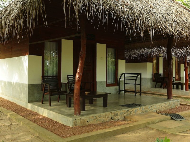 Lagoon Paradise Beach Resort 2