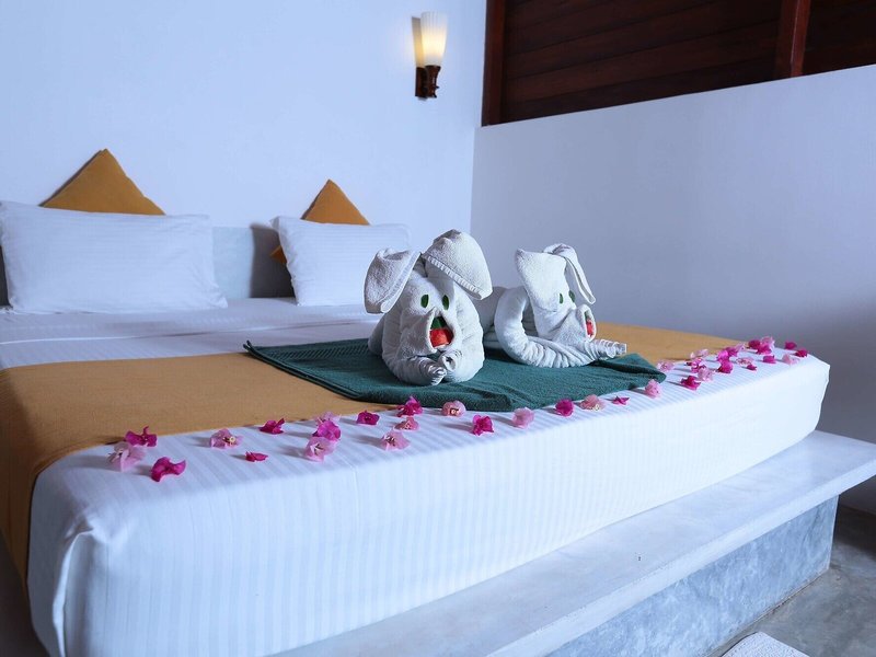 Lagoon Paradise Beach Resort 17