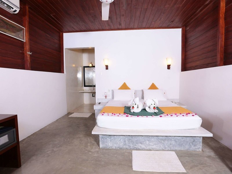 Lagoon Paradise Beach Resort 18