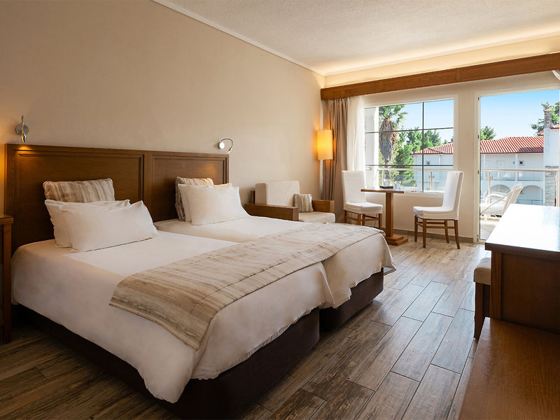 Alexander the Great Beach Hotel 4