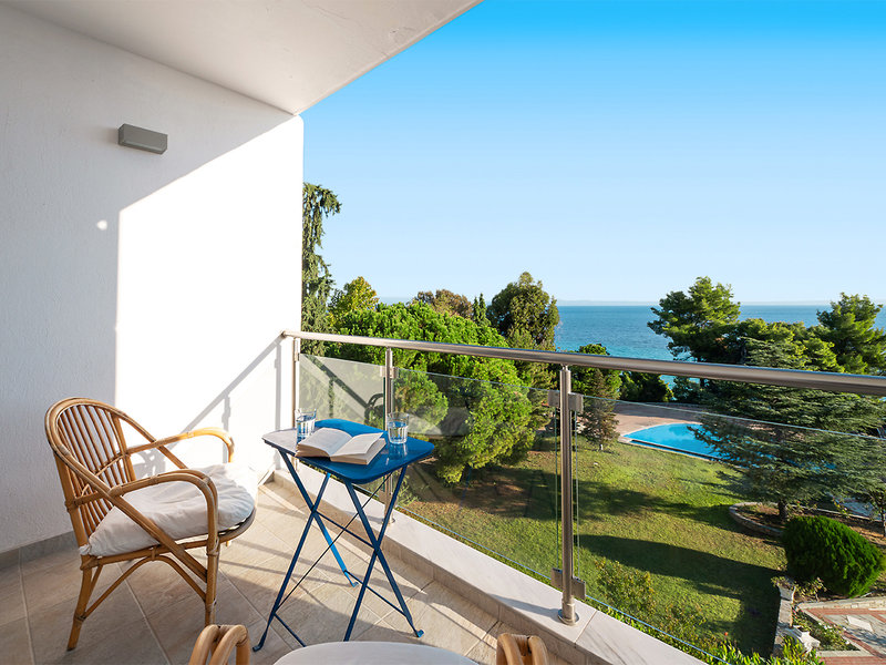 Alexander the Great Beach Hotel 9