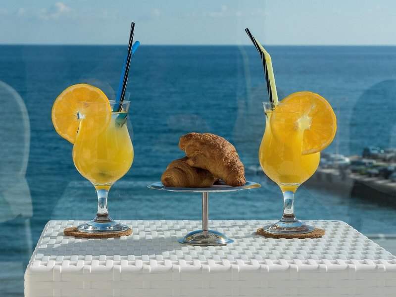 Coral Boutique Hotel 18